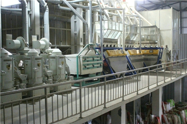 大型碾米設(shè)備